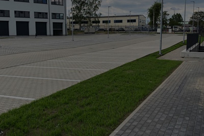 Układanie kostki brukowej parkingi